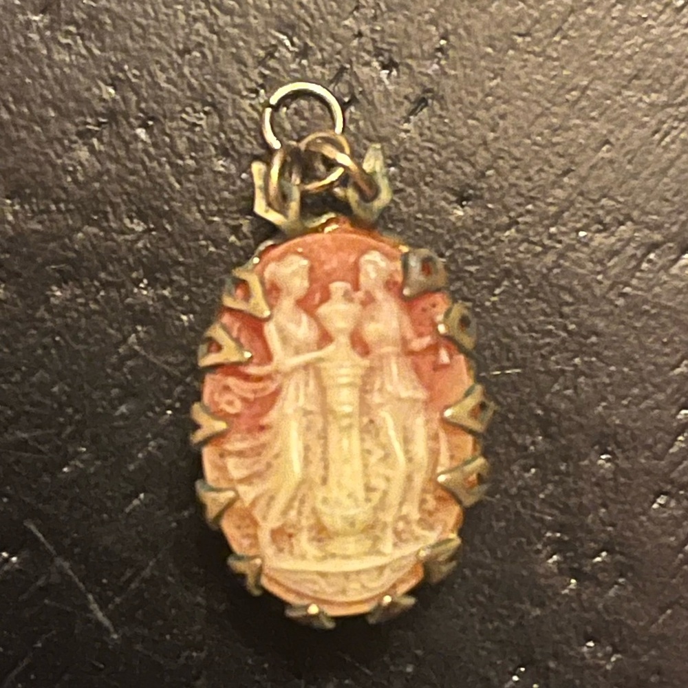 Vintage Tiny Cameo Pendant Depicting Three Graces